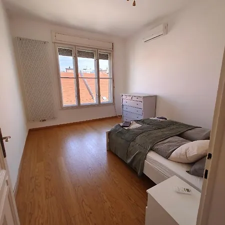 Center 1, Cozy 2br In The Center! Appartement Budapest