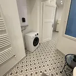 Daire Center 1, Cozy 2br In The Center! Budapeşte