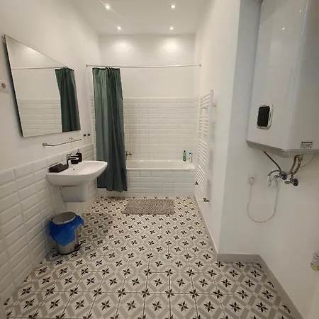 Center 1, Cozy 2br In The Center! Apartamento Budapest