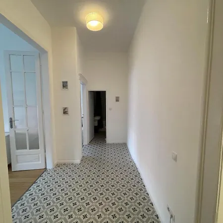 Апартаменты Center 1, Cozy 2br In The Center! Будапешт